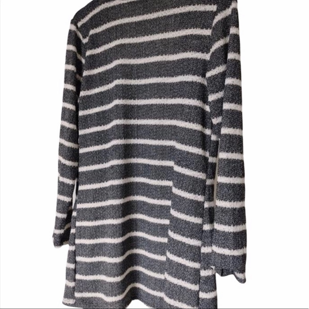New Womens Cardigan - Picture 4 of 5